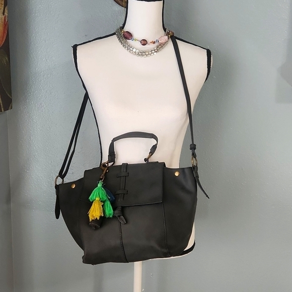 Mystic River Black Satchel Bag - Picture 2 of 9